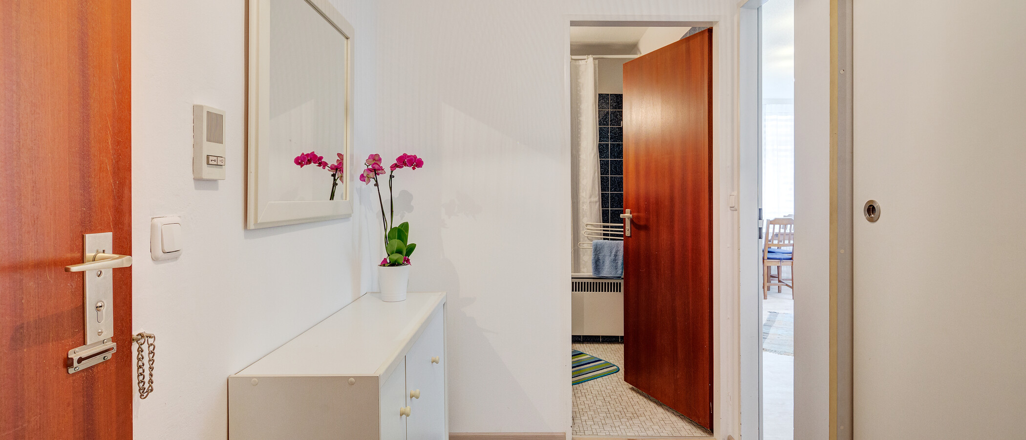 квартира München Schwabing (links der Leopoldstraße) 01 коридор 386