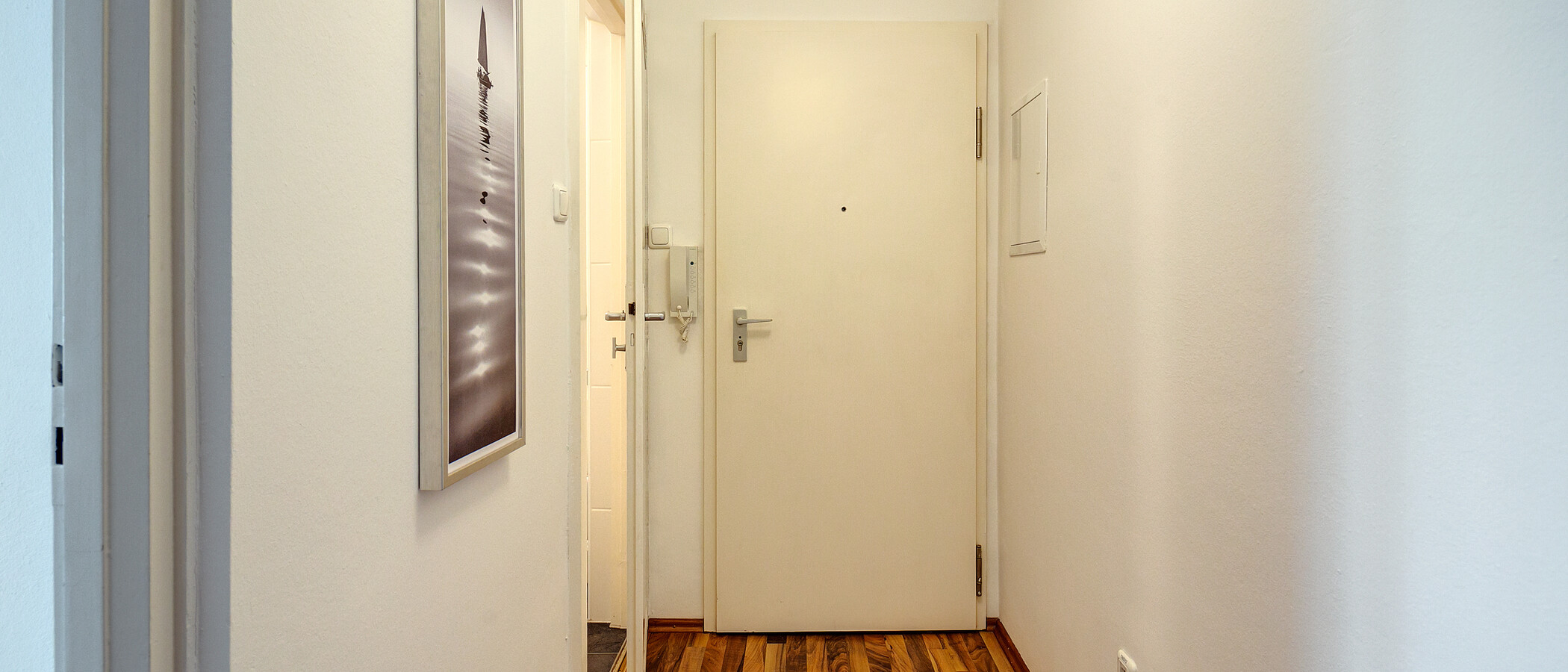 квартира München Schwabing-West (rund um den Hohenzollernplatz) 01 коридор 3868