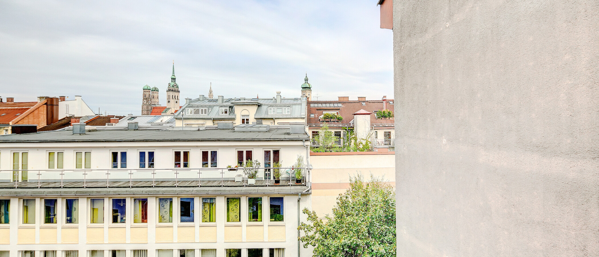 мансардная квартира München Gärtnerplatzviertel 04 вид из окна 4036