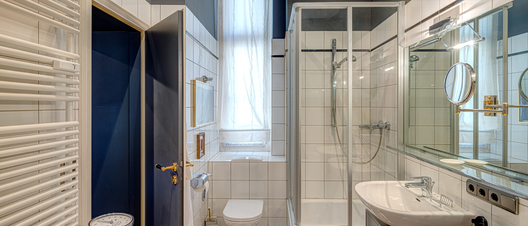 квартира München Lehel 03 1-я ванная комната 4093