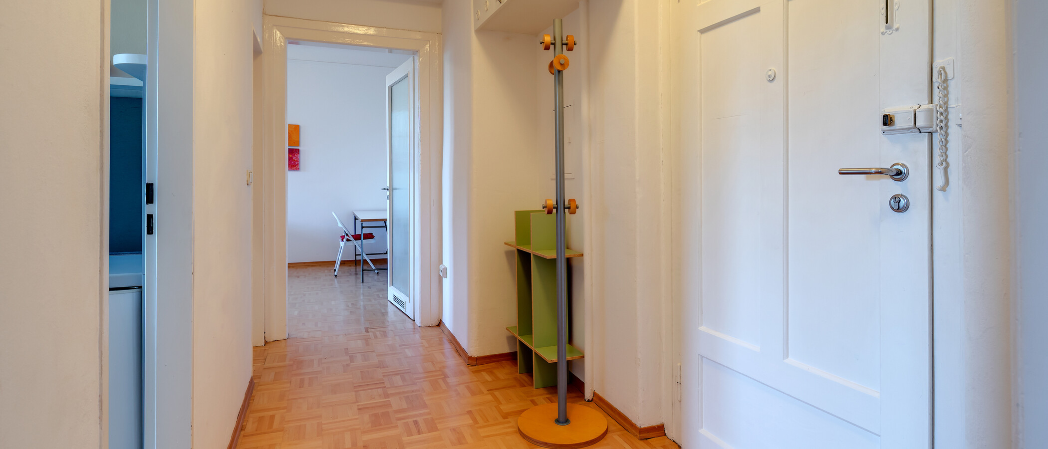 квартира München Schwabing-West (rund um den Hohenzollernplatz) 01 коридор 4172