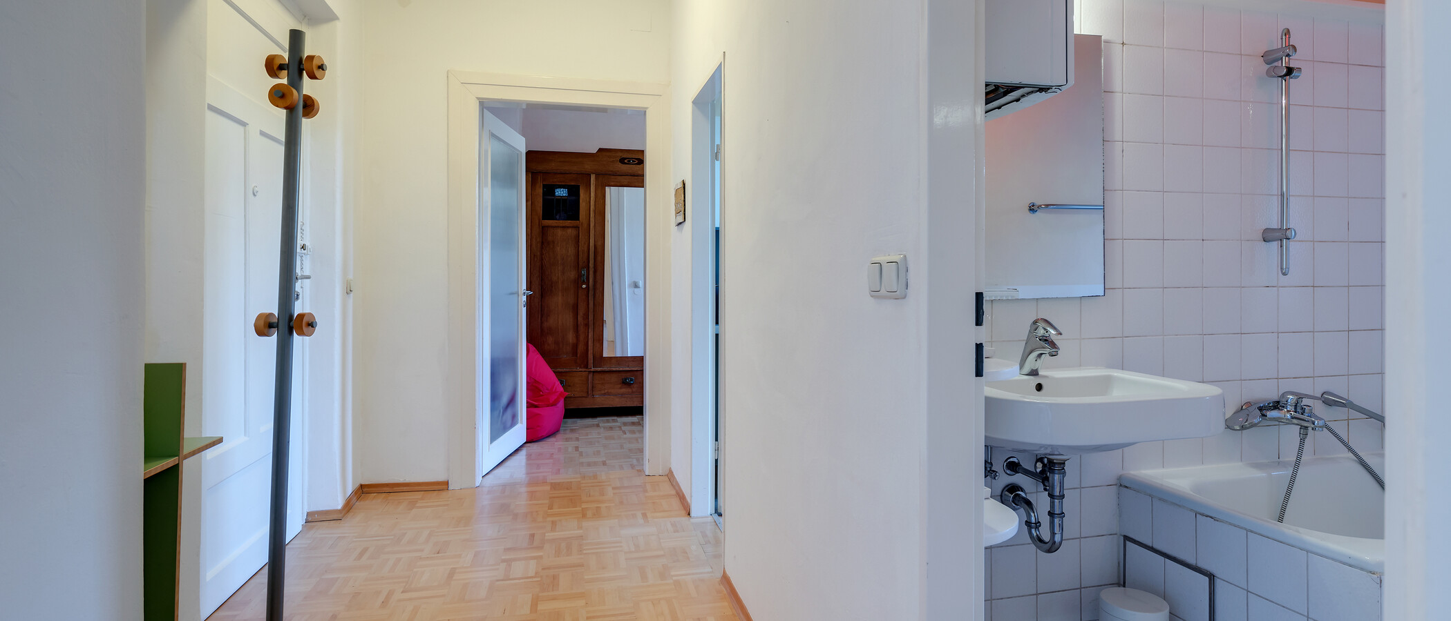 квартира München Schwabing-West (rund um den Hohenzollernplatz) 02 коридор 4172