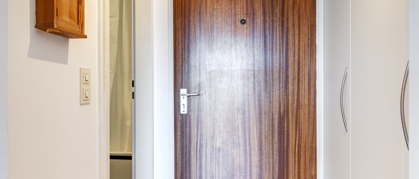 квартира München Schwabing-West 01 коридор 4272