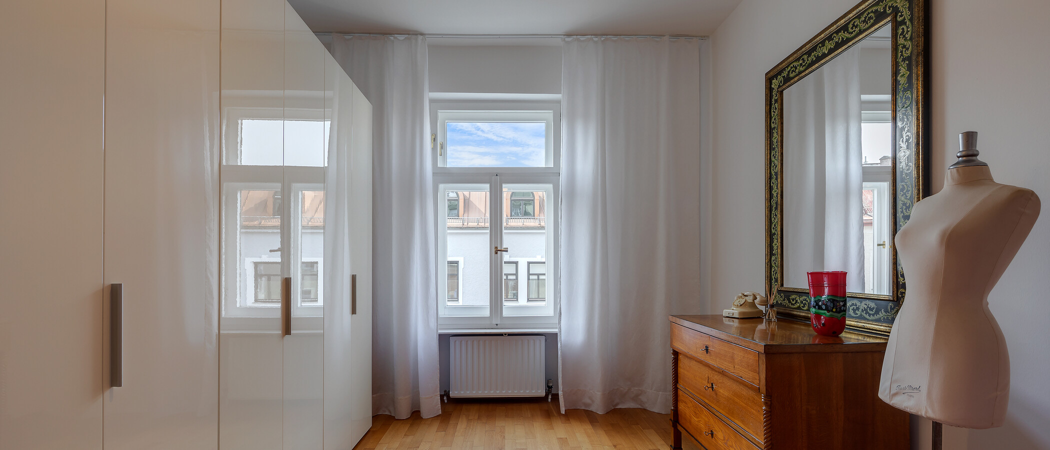квартира München Maxvorstadt - Rund um den Josephsplatz 02 спальная комната 4385