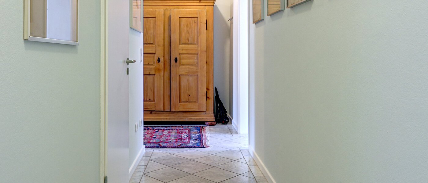 квартира München Lehel 01 коридор 4400