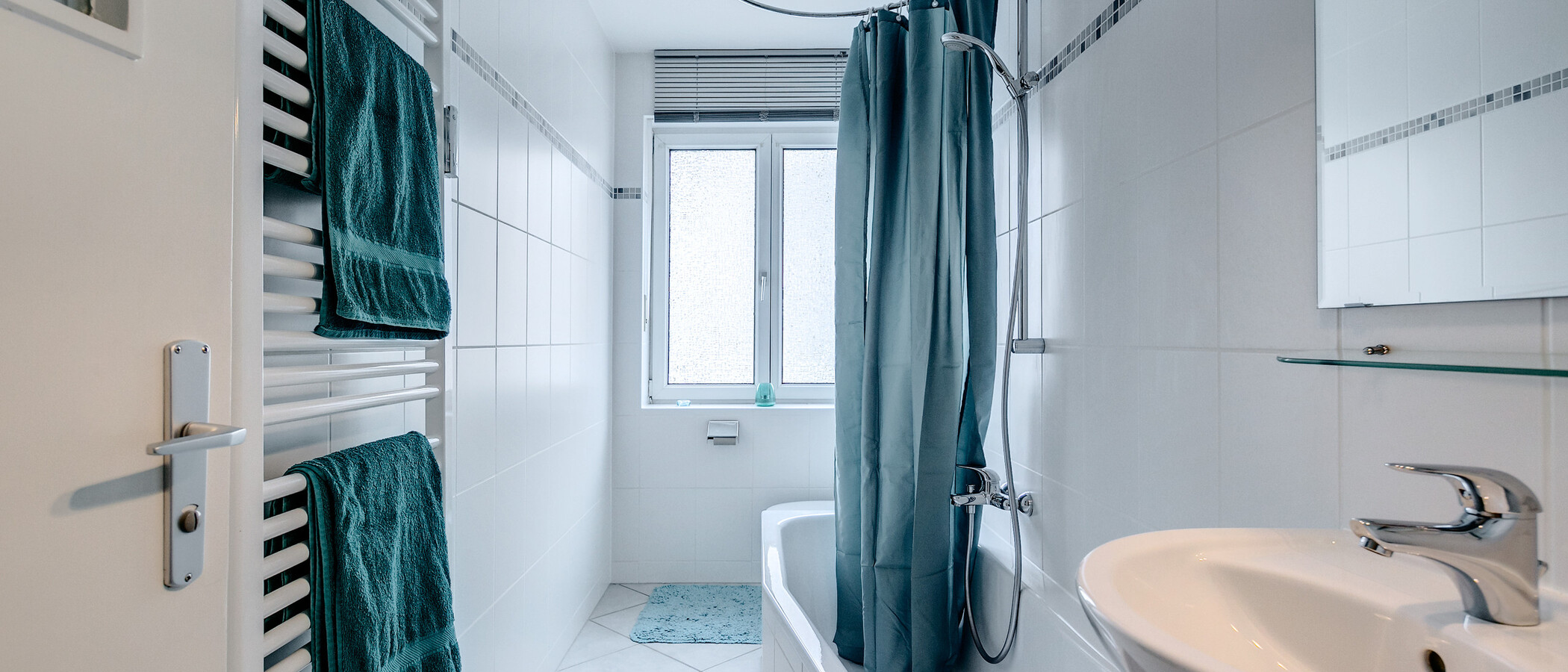 квартира München Schwabing-Georgenschwaige 01 ванная комната 4416
