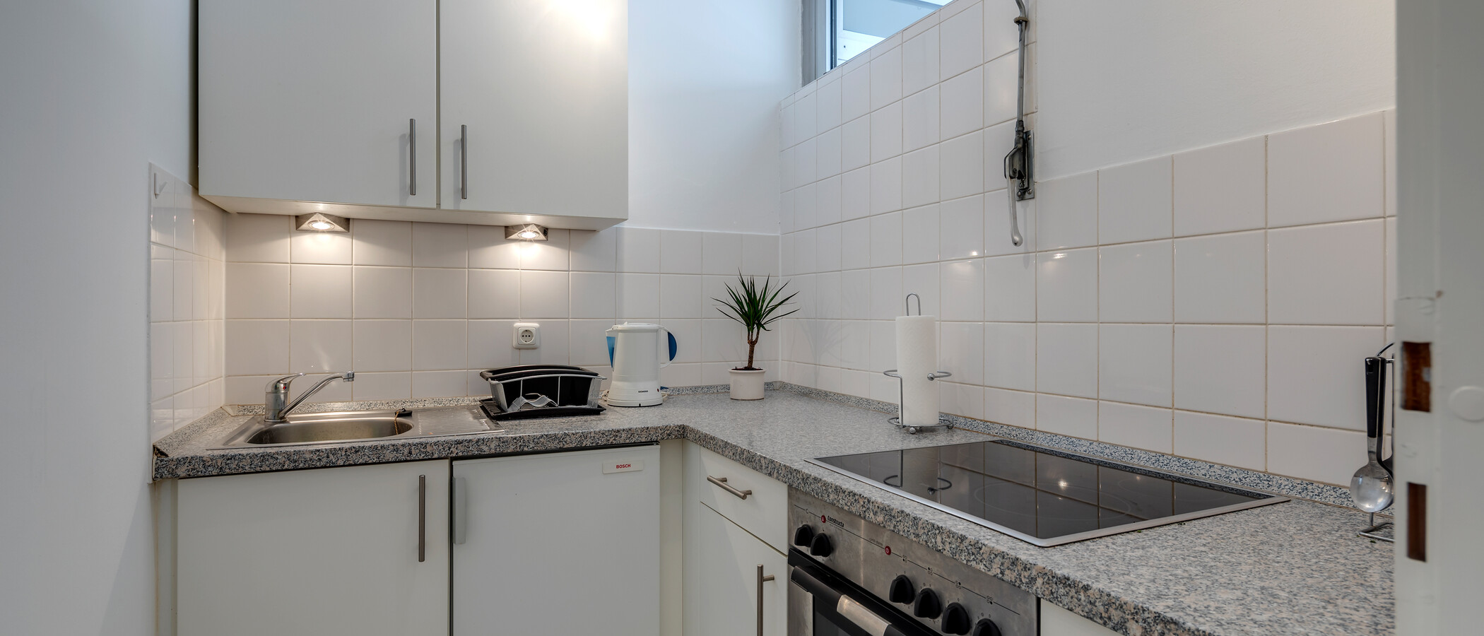 квартира München Schwabing-Nord (zw. Leopoldstraße & Englischen Garten) 01 кухня 4452