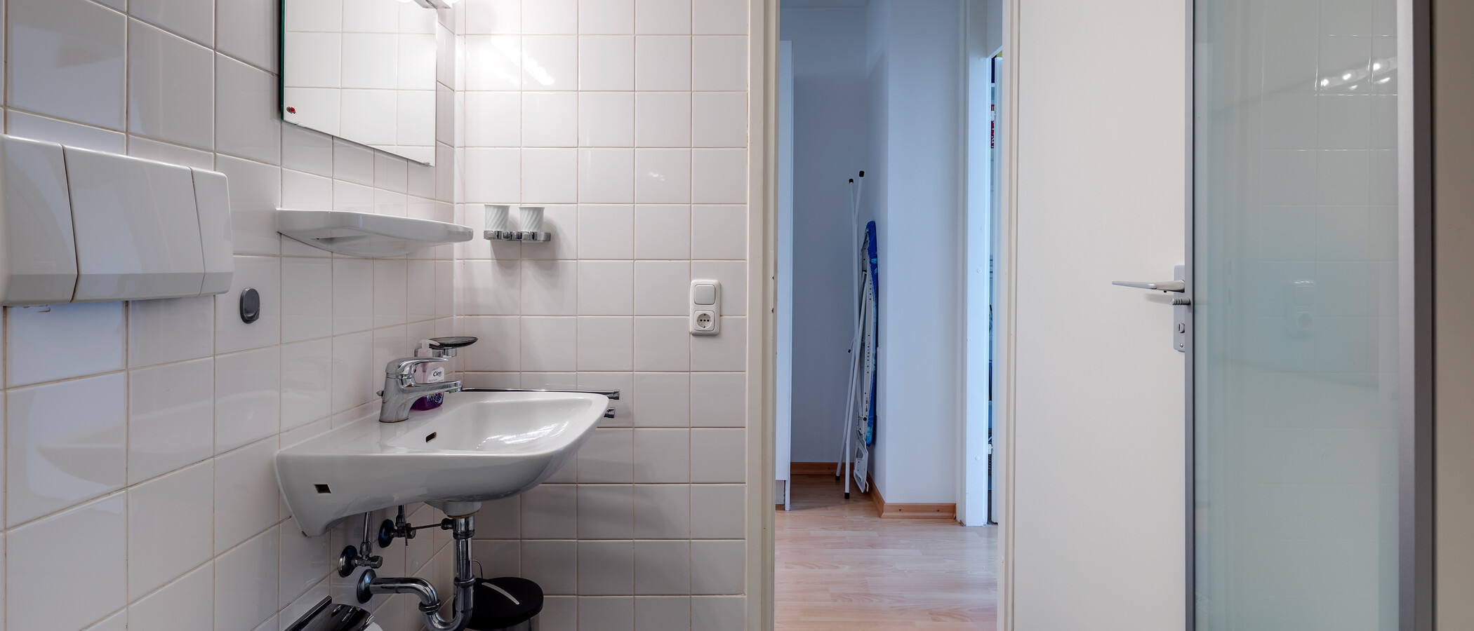 квартира München Schwabing-Nord (zw. Leopoldstraße & Englischen Garten) 02 ванная комната 4452