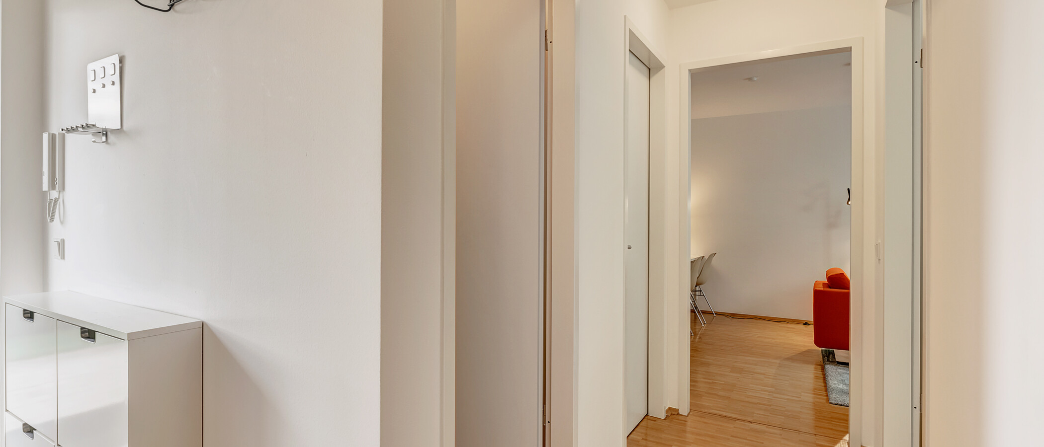 квартира с садом München Schwanthalerhöhe 02 коридор 4454