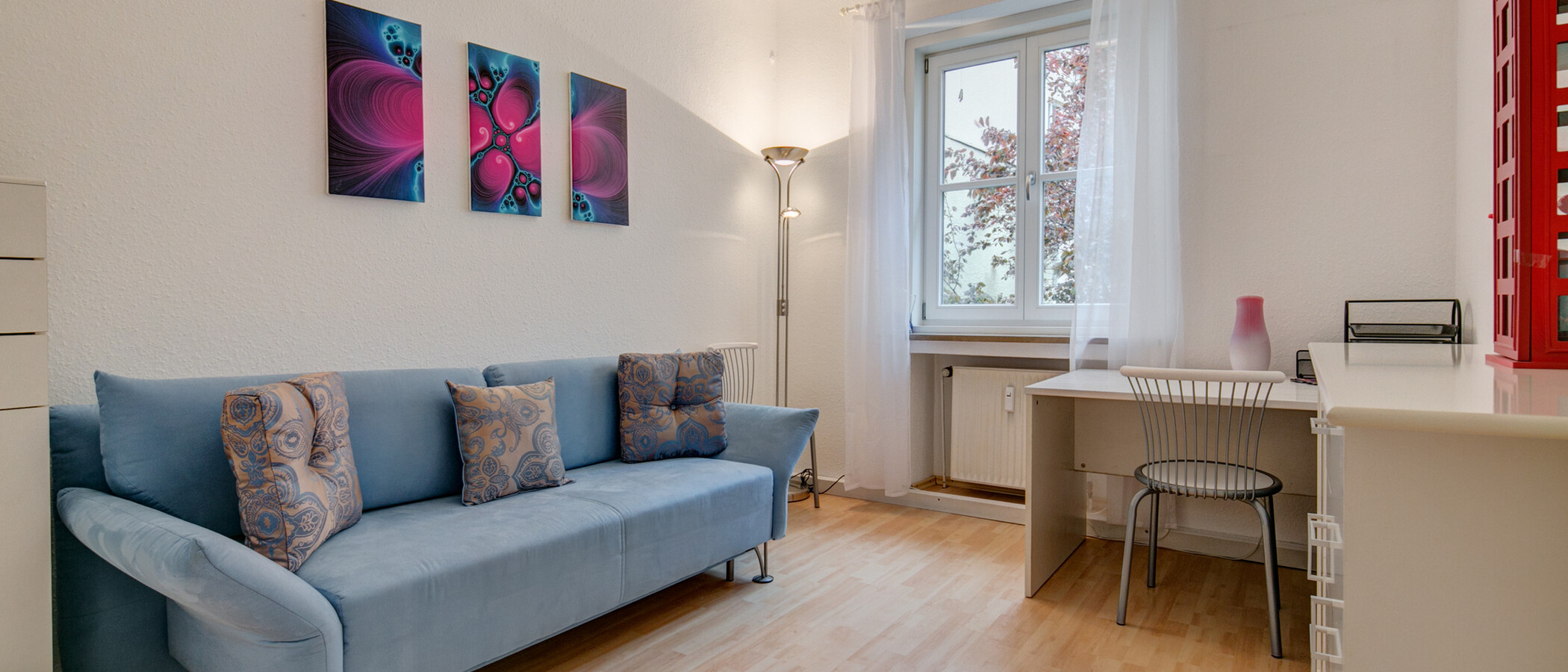 квартира München Schwabing (rechts der Leopoldstraße) 01 гостевая комната 4536