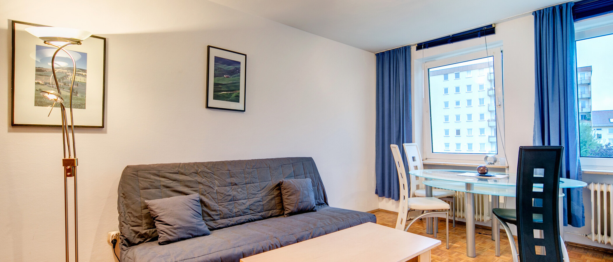 квартира München Schwabing-West 02 гостиная 4617