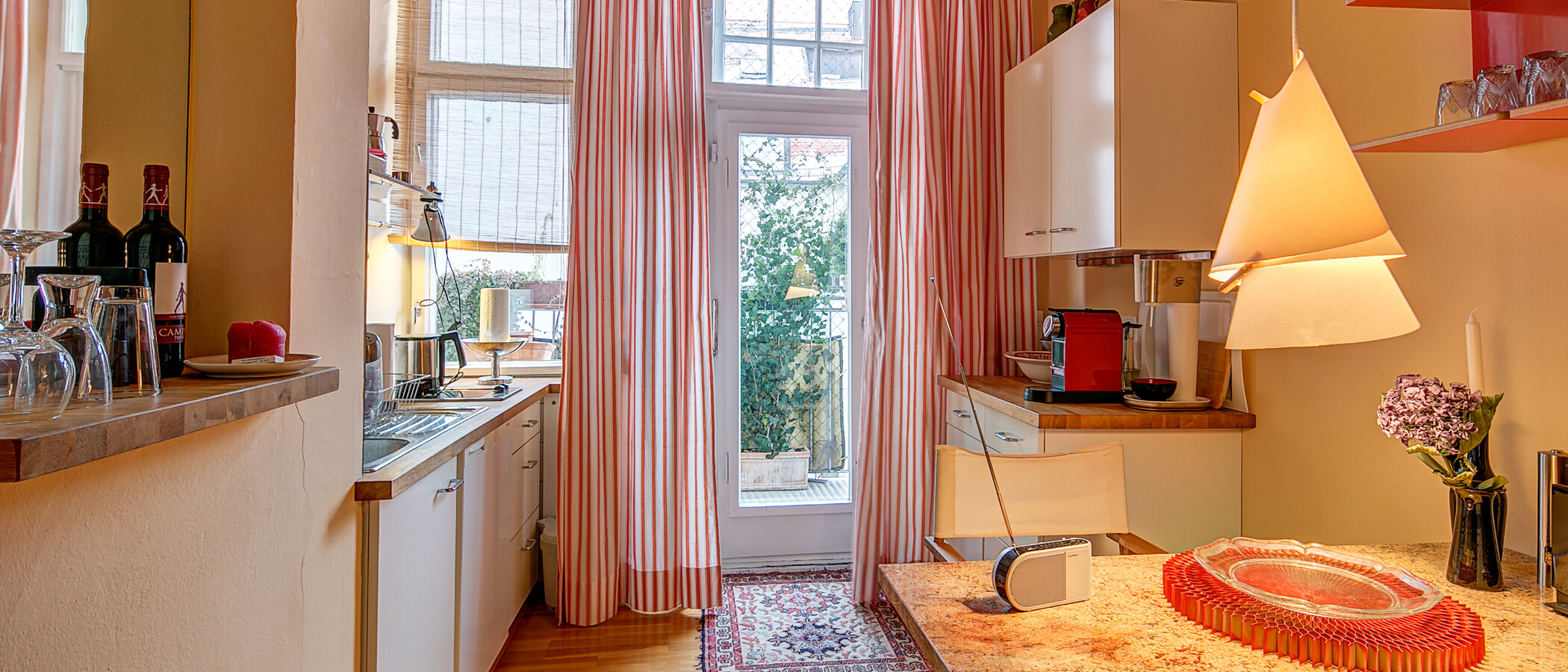 квартира München Schwabing (links der Leopoldstraße) 01 кухня 4661
