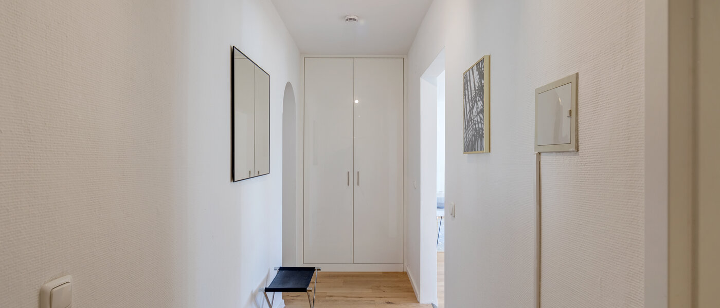 квартира München Nymphenburg-Gern 02 коридор 4670