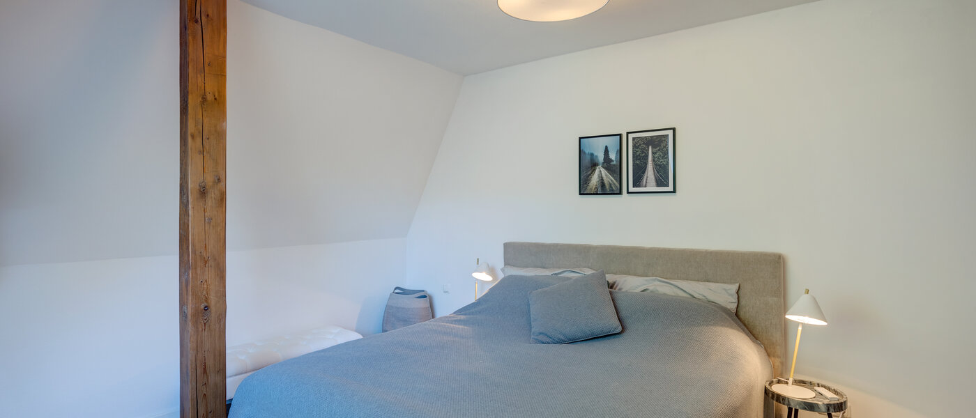 квартира München Nymphenburg-Gern 02 спальная комната 4670