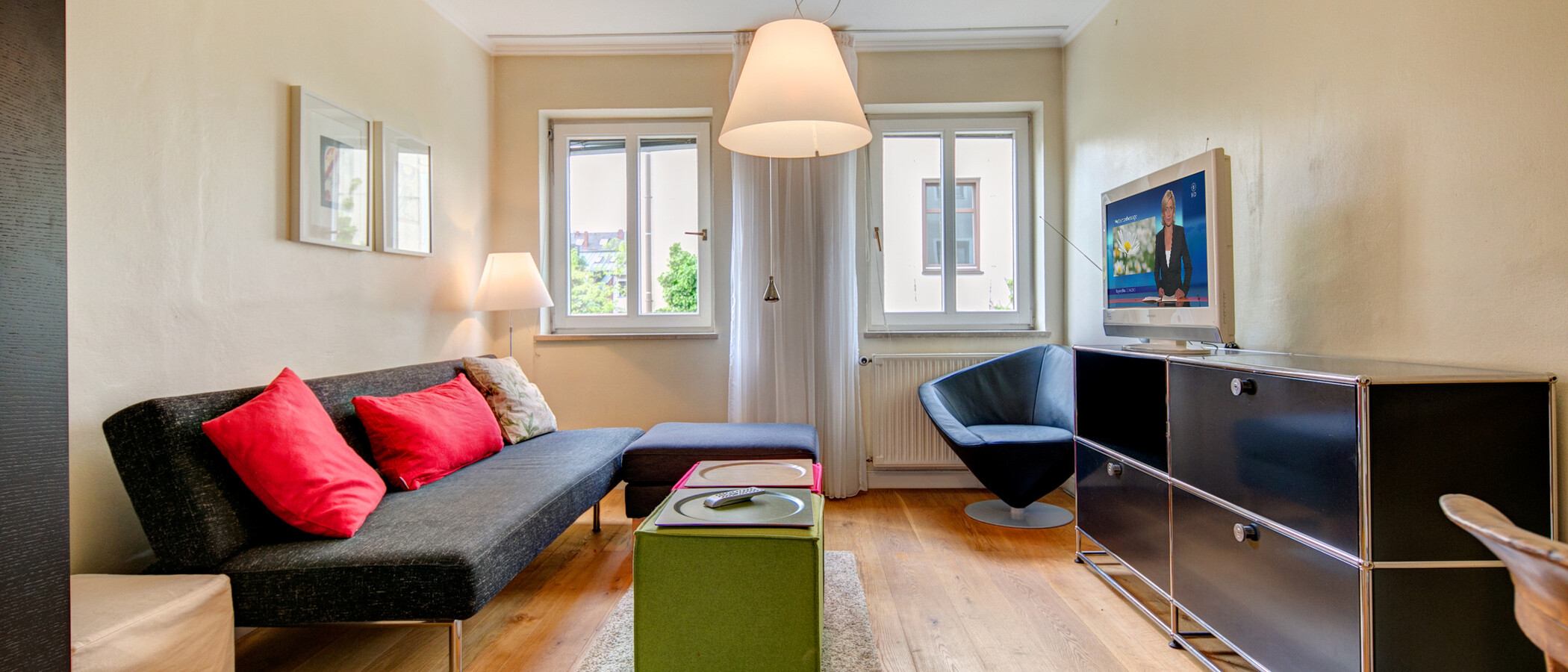 квартира München Schwabing (links der Leopoldstraße) 01 гостиная 4673