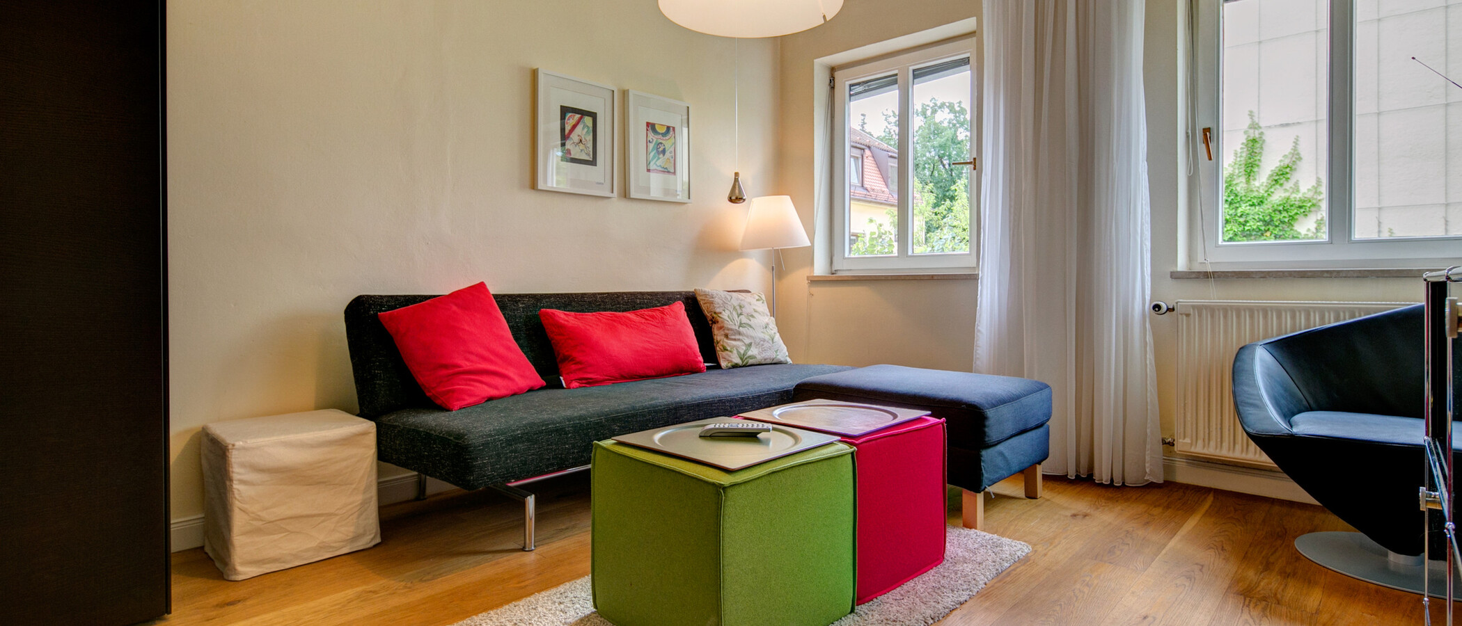 квартира München Schwabing (links der Leopoldstraße) 02 гостиная 4673