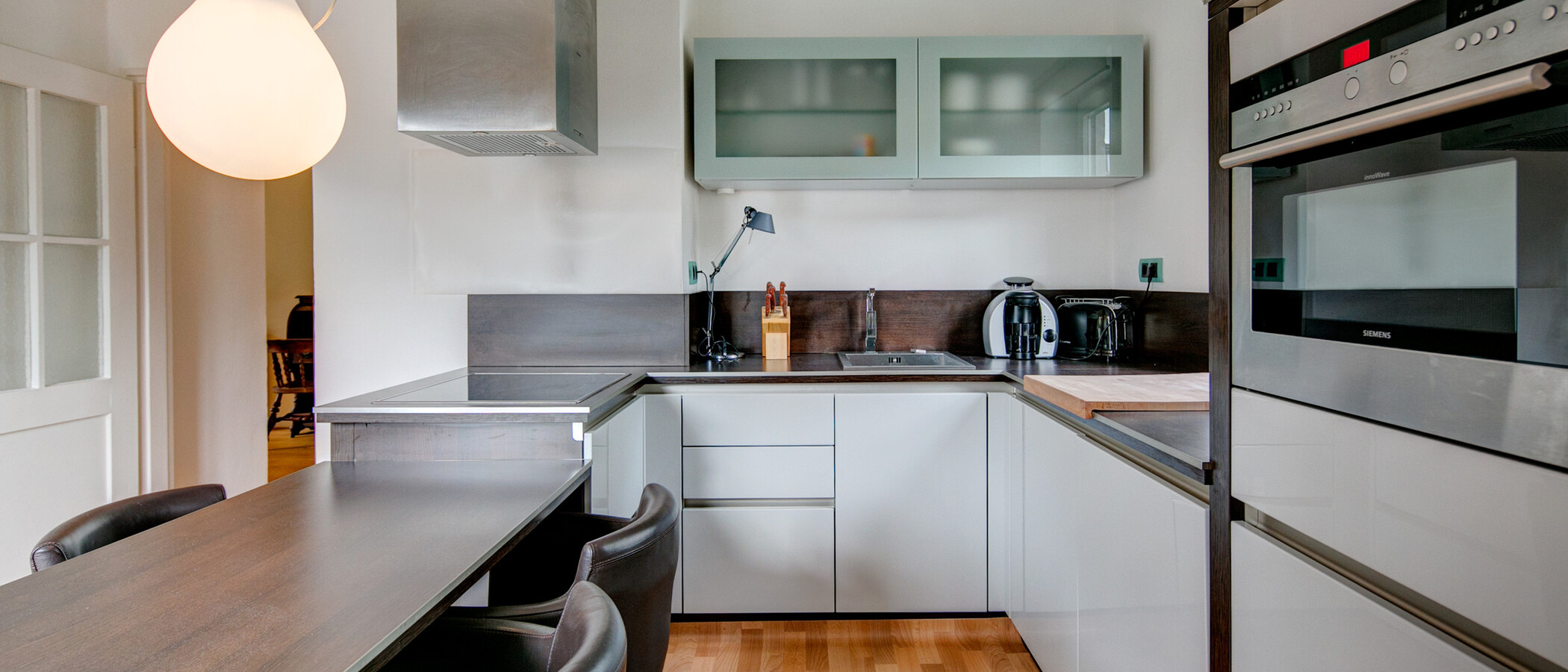 квартира München Schwabing (links der Leopoldstraße) 03 кухня 4673