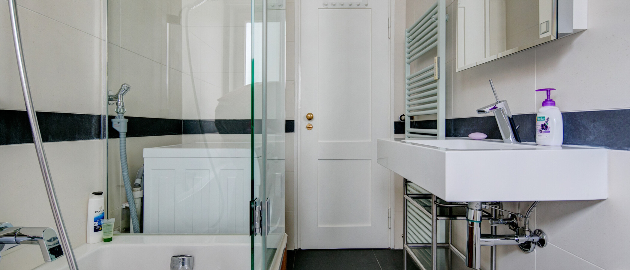 квартира München Schwabing (links der Leopoldstraße) 04 ванная комната 4673