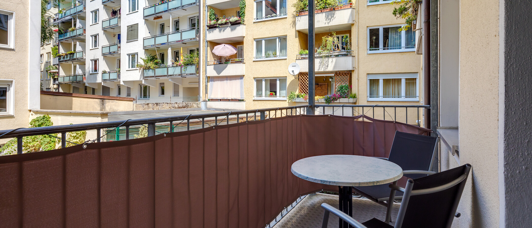 квартира München Schwabing-West (rund um den Hohenzollernplatz) 01 балкон 4679