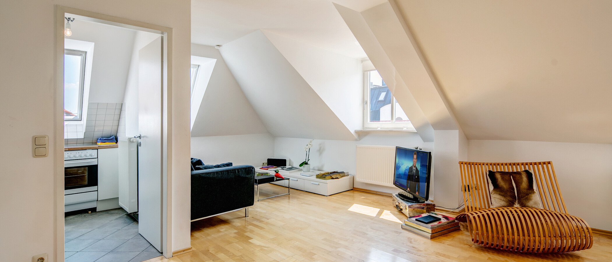 мансардная квартира München Maxvorstadt - Rund um den Josephsplatz 06 гостиная 4683