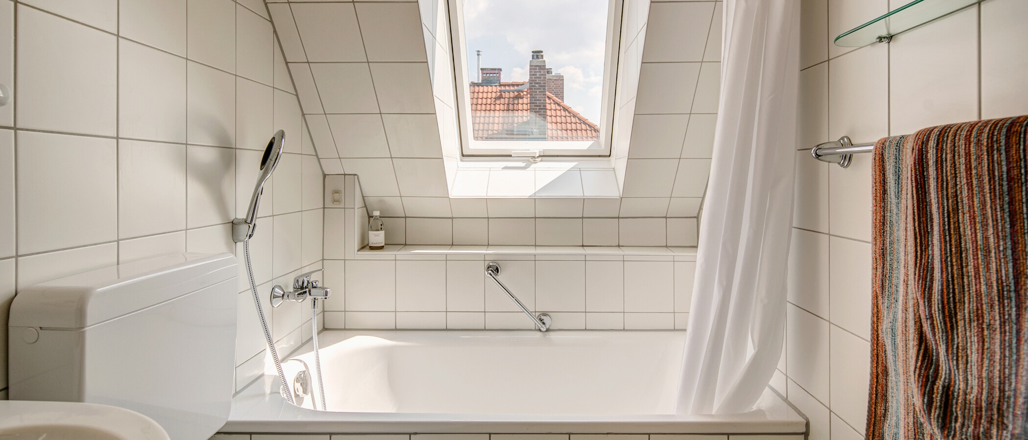мансардная квартира München Maxvorstadt - Rund um den Josephsplatz 01 ванная комната 4683