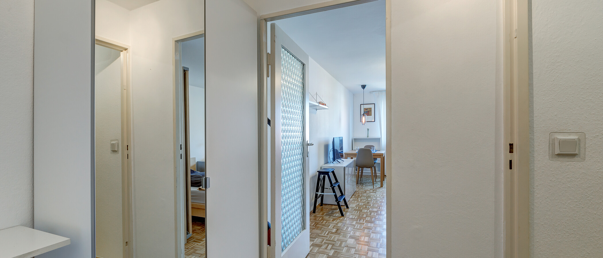 квартира München Schwabing-West 01 коридор 4685