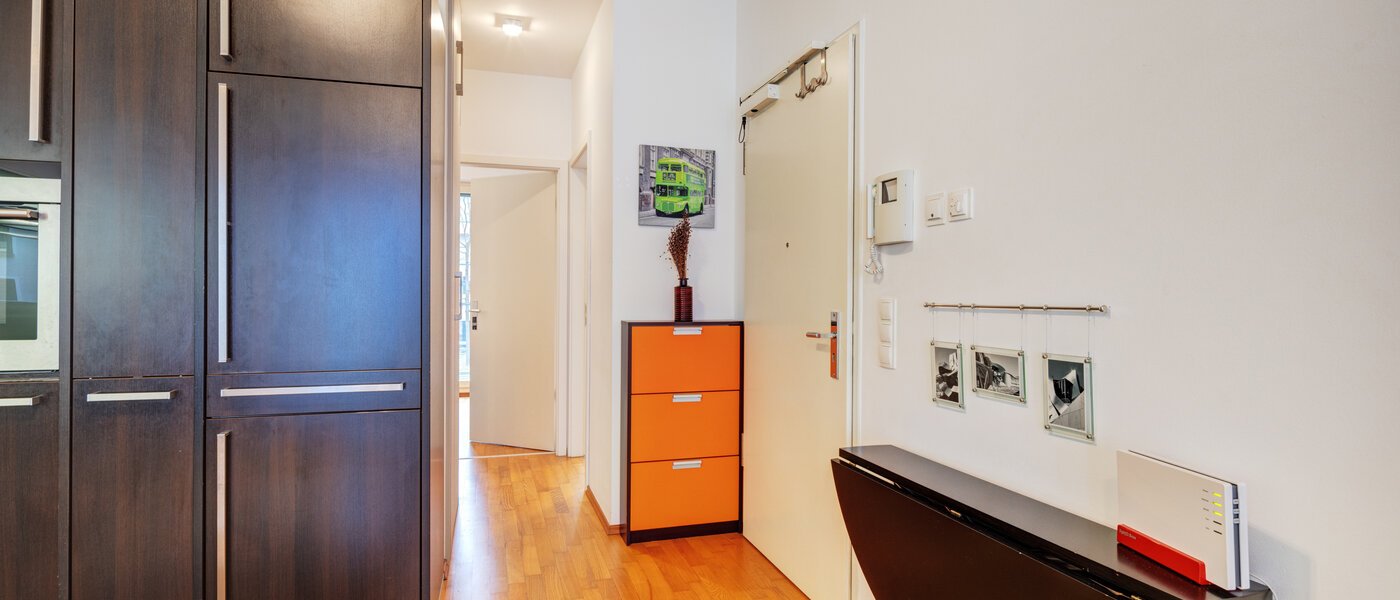 квартира München Schwabing (rechts der Leopoldstraße) 01 коридор 4720