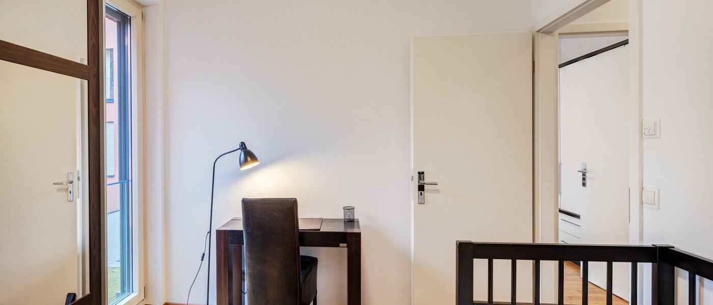 квартира München Schwabing (rechts der Leopoldstraße) 04 2-я спальная комната 4720