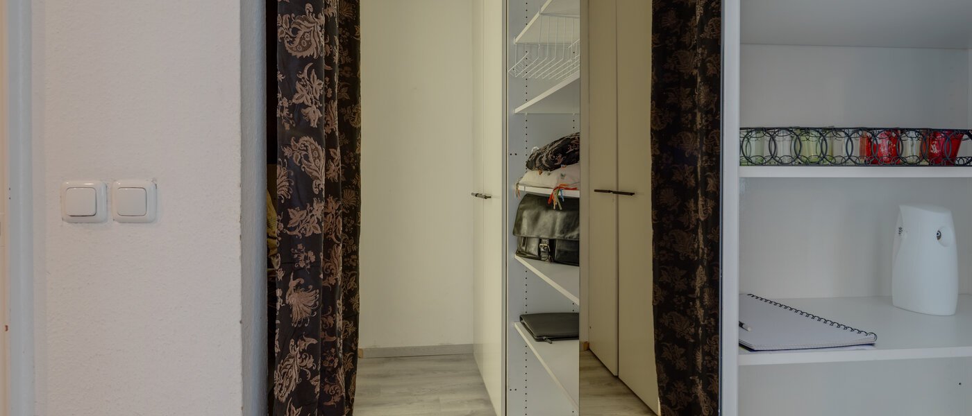 квартира München Schwabing (rechts der Leopoldstraße) 04 коридор 4730