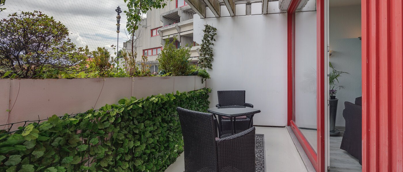 квартира München Schwabing (rechts der Leopoldstraße) 02 балкон 4730