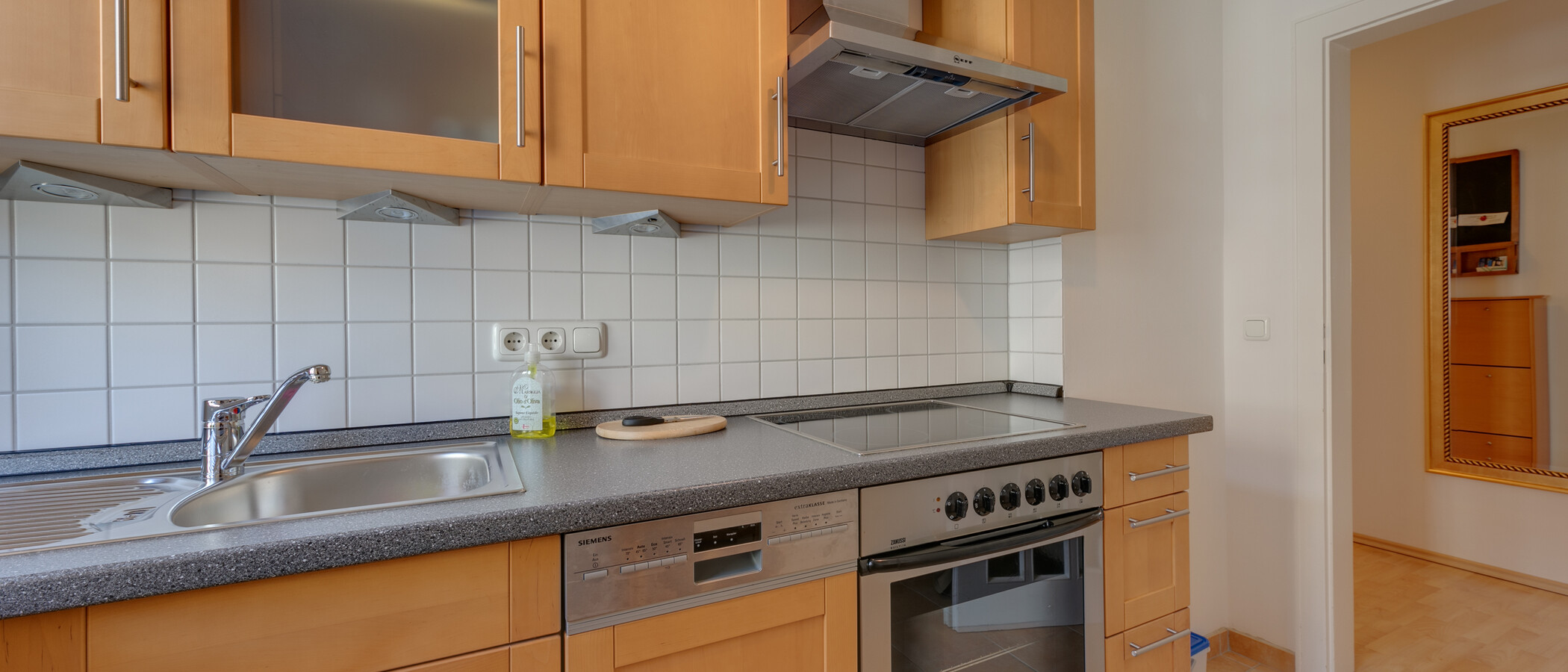 квартира München Schwabing-West (rund um den Hohenzollernplatz) 02 кухня 4783
