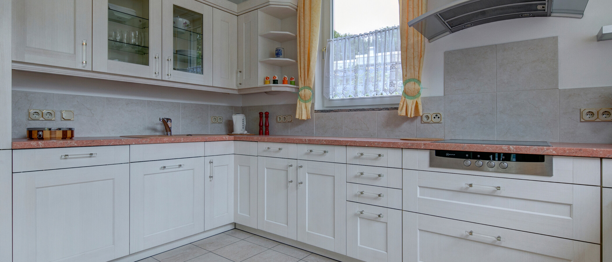 квартира München Schwabing - Alte Heide 04 кухня 4893