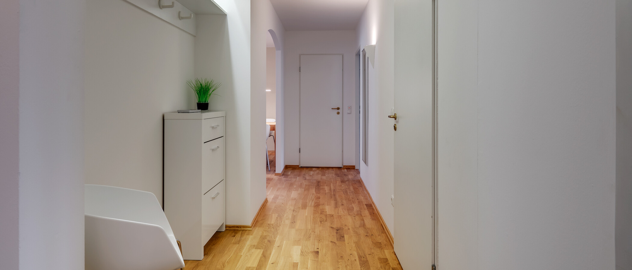 квартира München Maxvorstadt - Westen 04 коридор 49