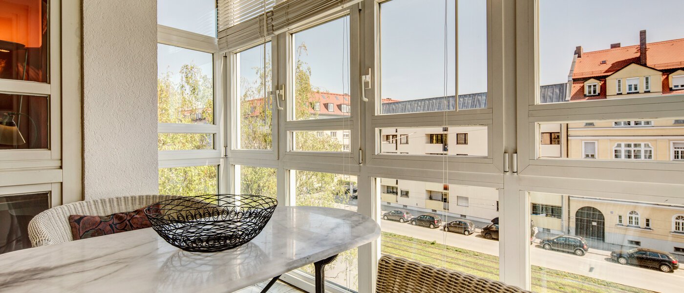 квартира München Schwabing-West (rund um den Bonner Platz) 02 застекленная терраса 4912