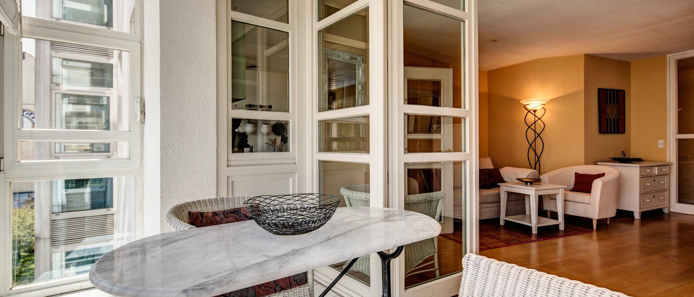 квартира München Schwabing-West (rund um den Bonner Platz) 04 застекленная терраса 4912