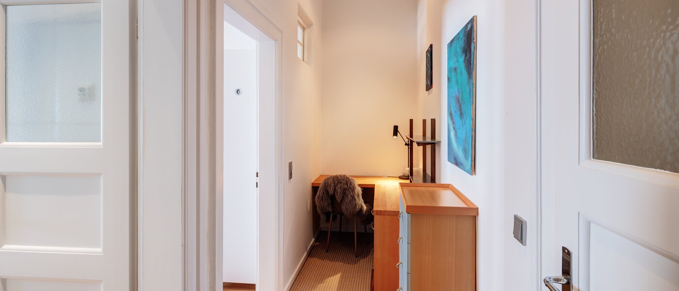 квартира München Schwabing (links der Leopoldstraße) 01 коридор 4915