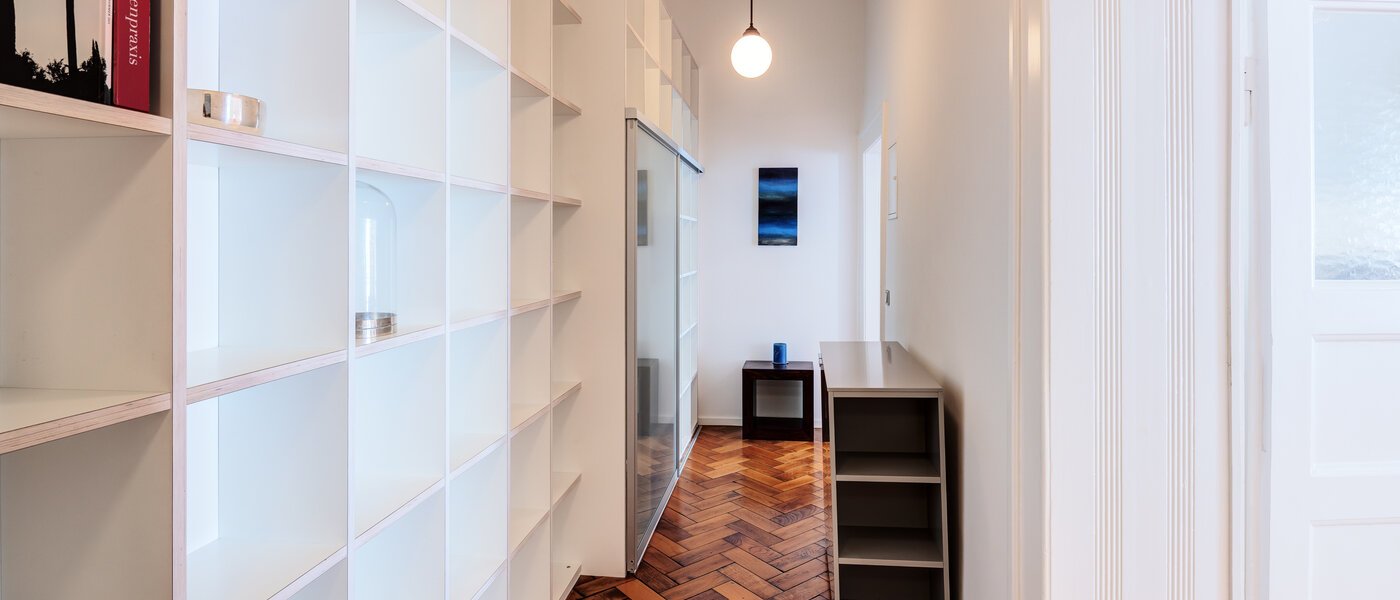 квартира München Schwabing (links der Leopoldstraße) 04 коридор 4915