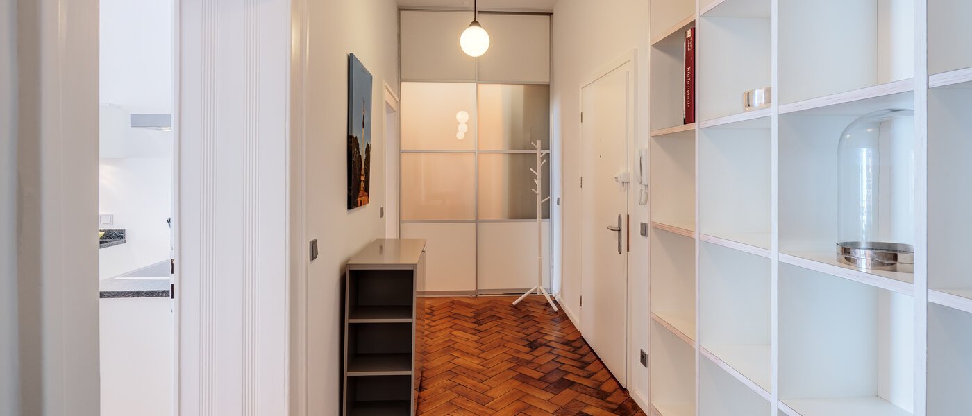 квартира München Schwabing (links der Leopoldstraße) 06 коридор 4915