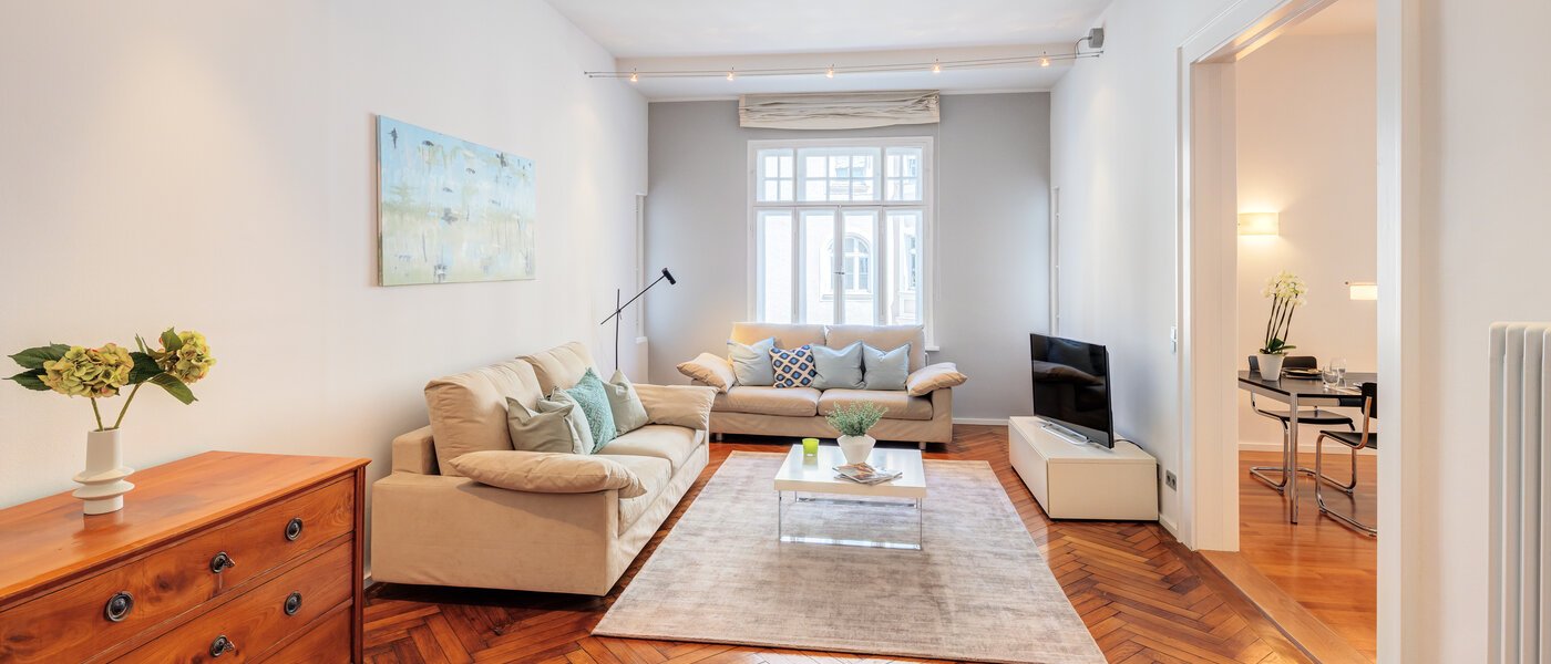 квартира München Schwabing (links der Leopoldstraße) 01 жилое пространство 4915