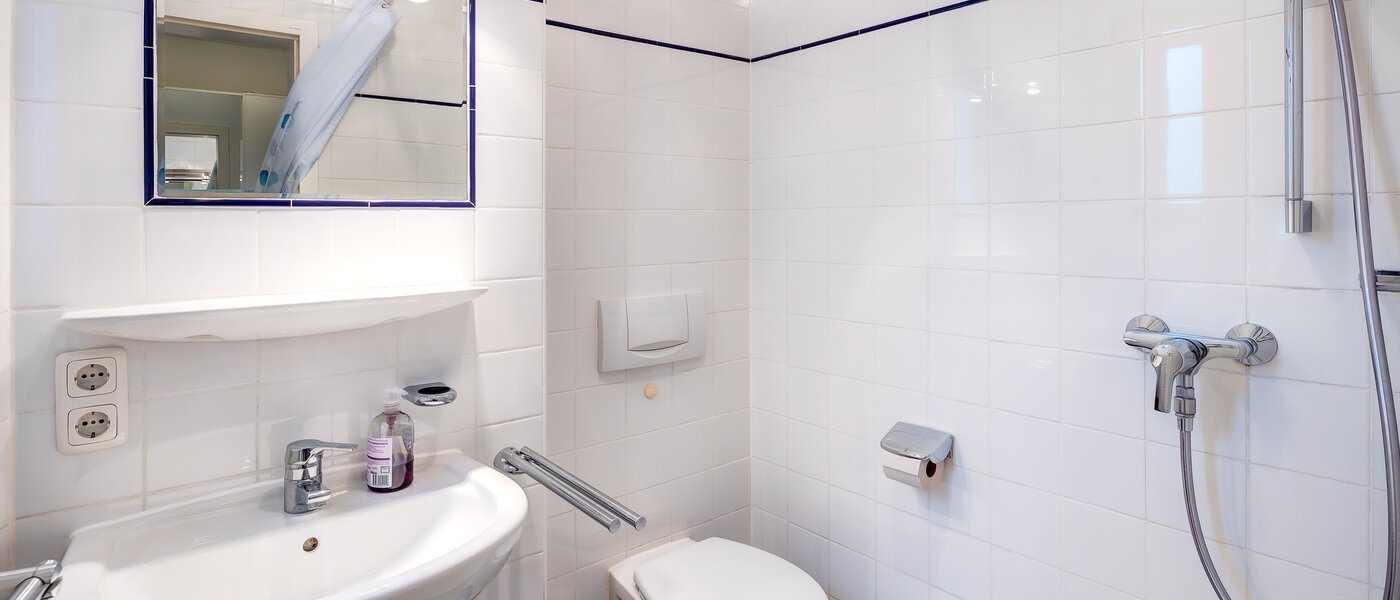 квартира München Berg am Laim 01 ванная комната 4926