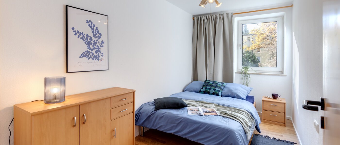 квартира München Bogenhausen 01 спальная комната 4956