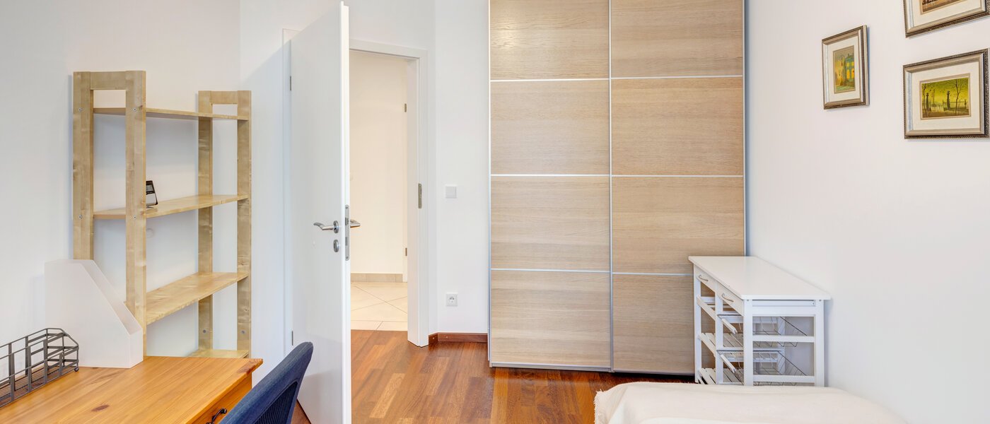 квартира с садом München Au 02 3-я спальная комната 4965