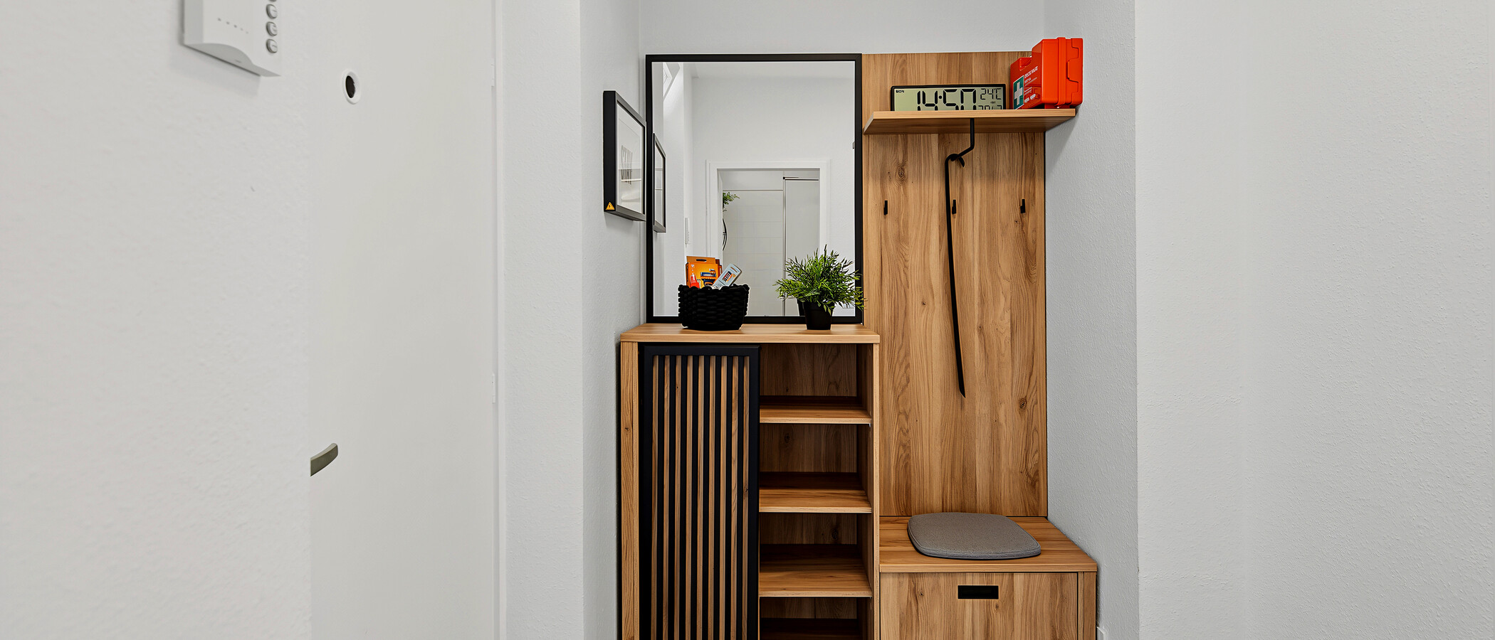 квартира München Moosach 02 коридор 4969