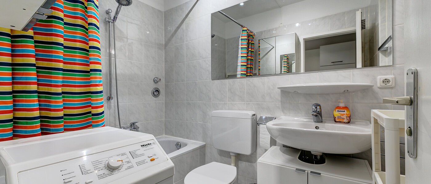 квартира München Schwabing-West (rund um den Hohenzollernplatz) 02 ванная комната 4983