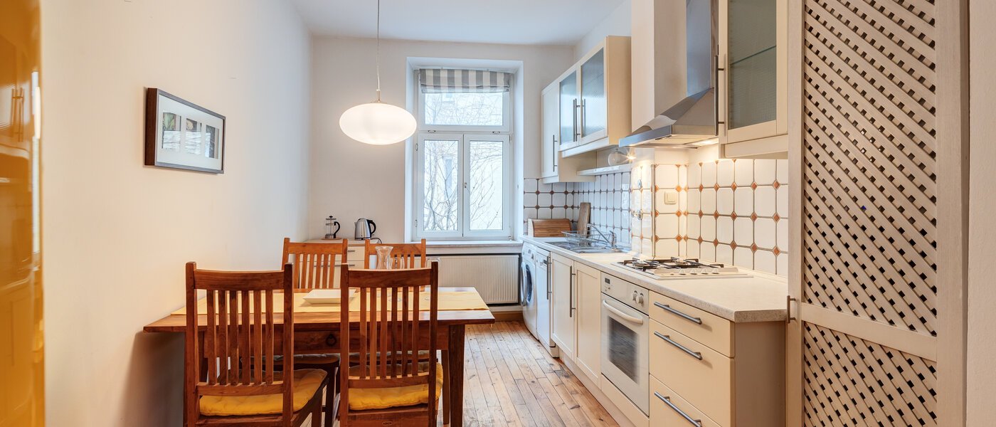 квартира München Neuhausen 01 кухня 5003