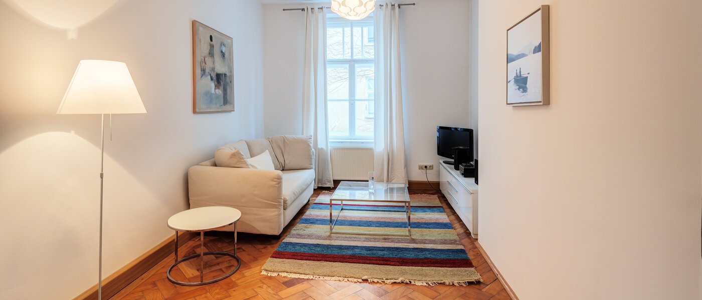 квартира München Neuhausen 01 гостиная 5003