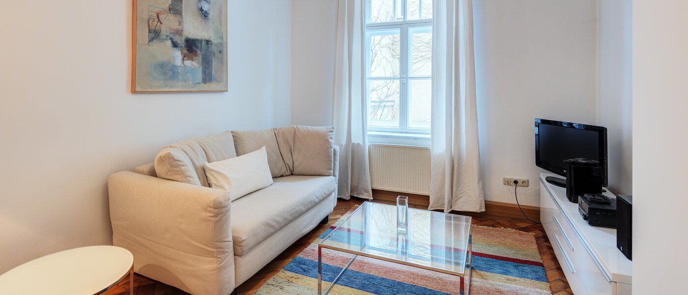 квартира München Neuhausen 02 гостиная 5003