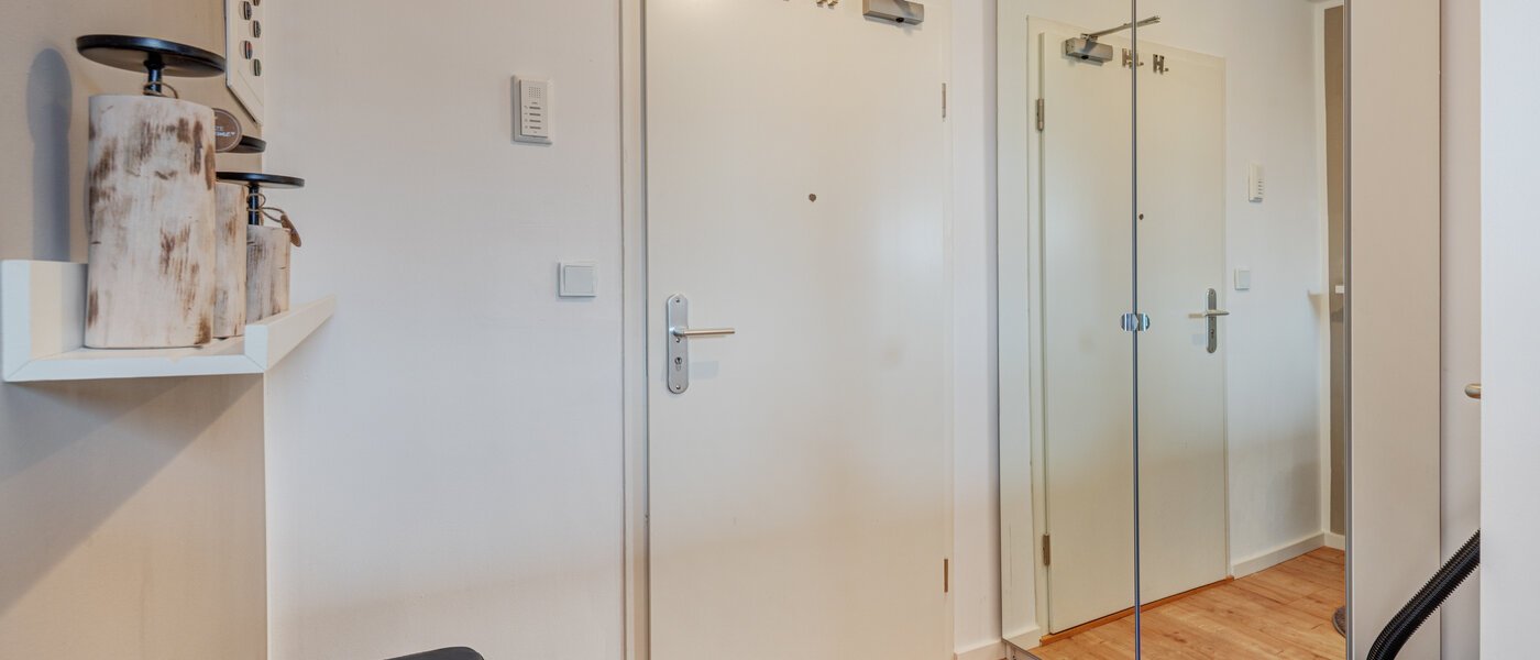 двухэтажная квартира München Au 01 коридор 5023