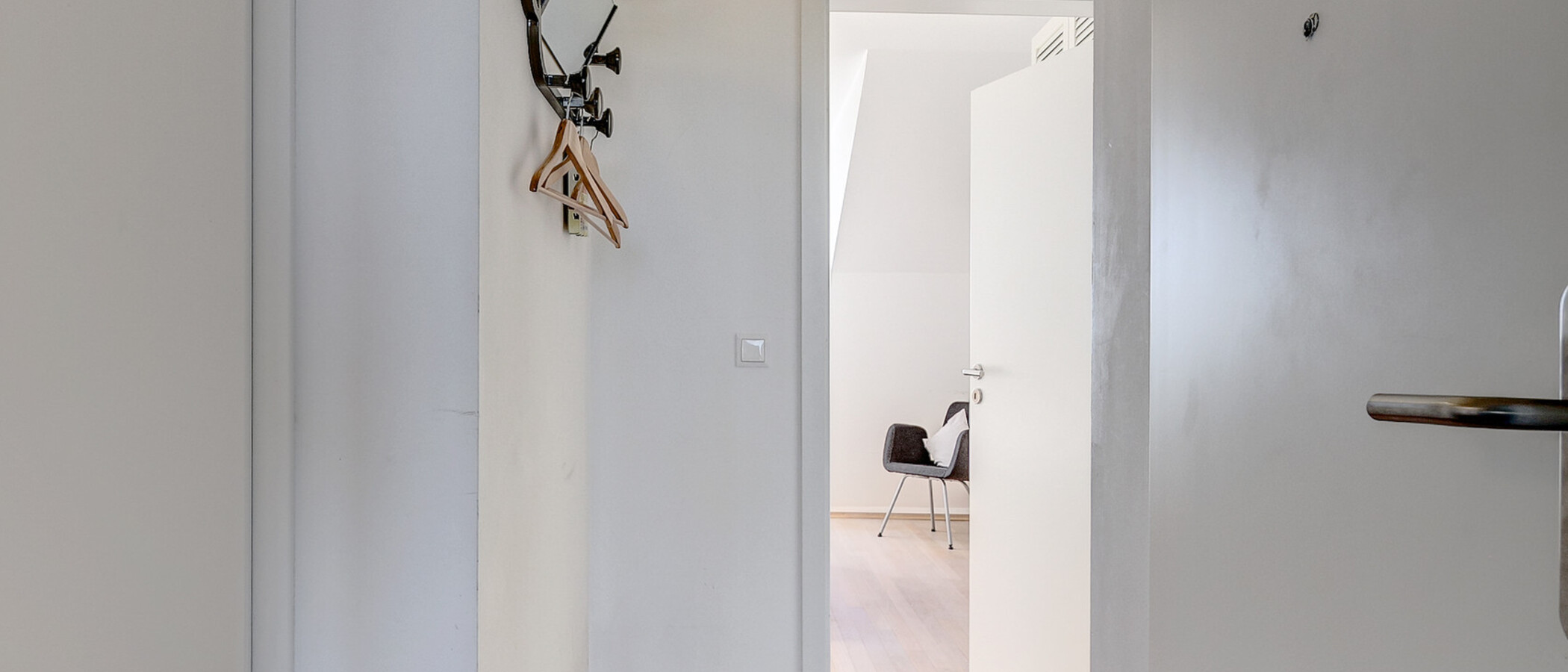 мансардная квартира München Schwabing-West 02 коридор 5041