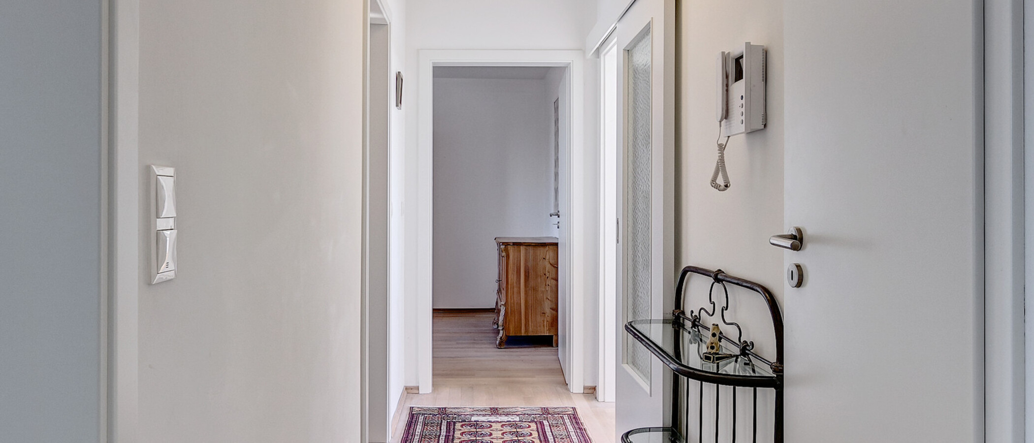 мансардная квартира München Schwabing-West 03 коридор 5041